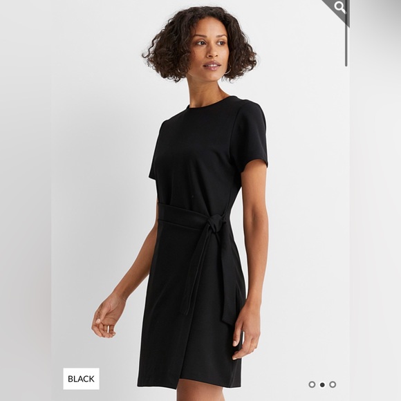 SOLD Contemporaine par Simons red wrap dress, size medium - Picture 3 of 4